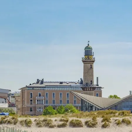 Holiday home Doppelzimmer Lunch, Direkt Am Alten Strom Rostock